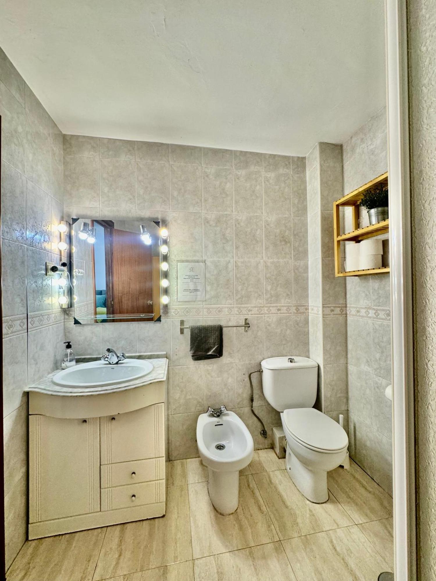 Acogedor Apartamento En Malaga Bagian luar foto