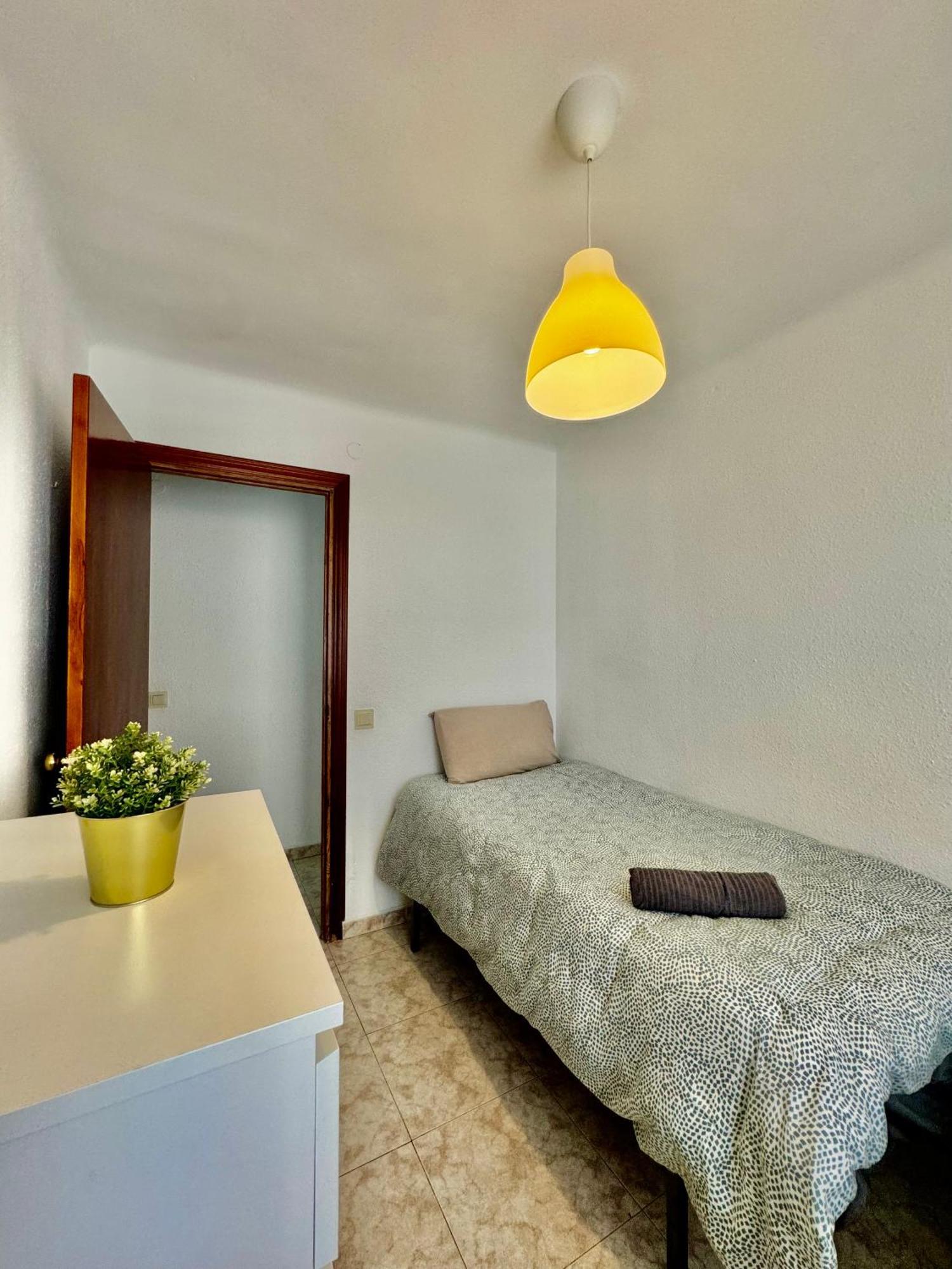 Acogedor Apartamento En Malaga Bagian luar foto