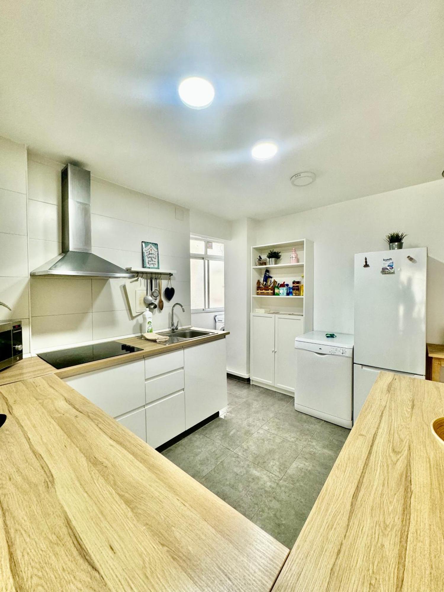 Acogedor Apartamento En Malaga Bagian luar foto